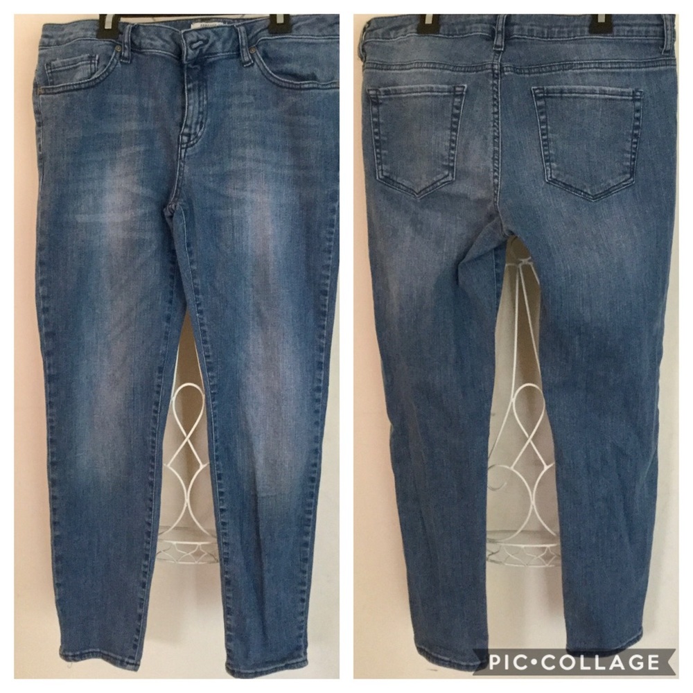 Forever 21 Skinny Jeans Great gently used❤️ Size31